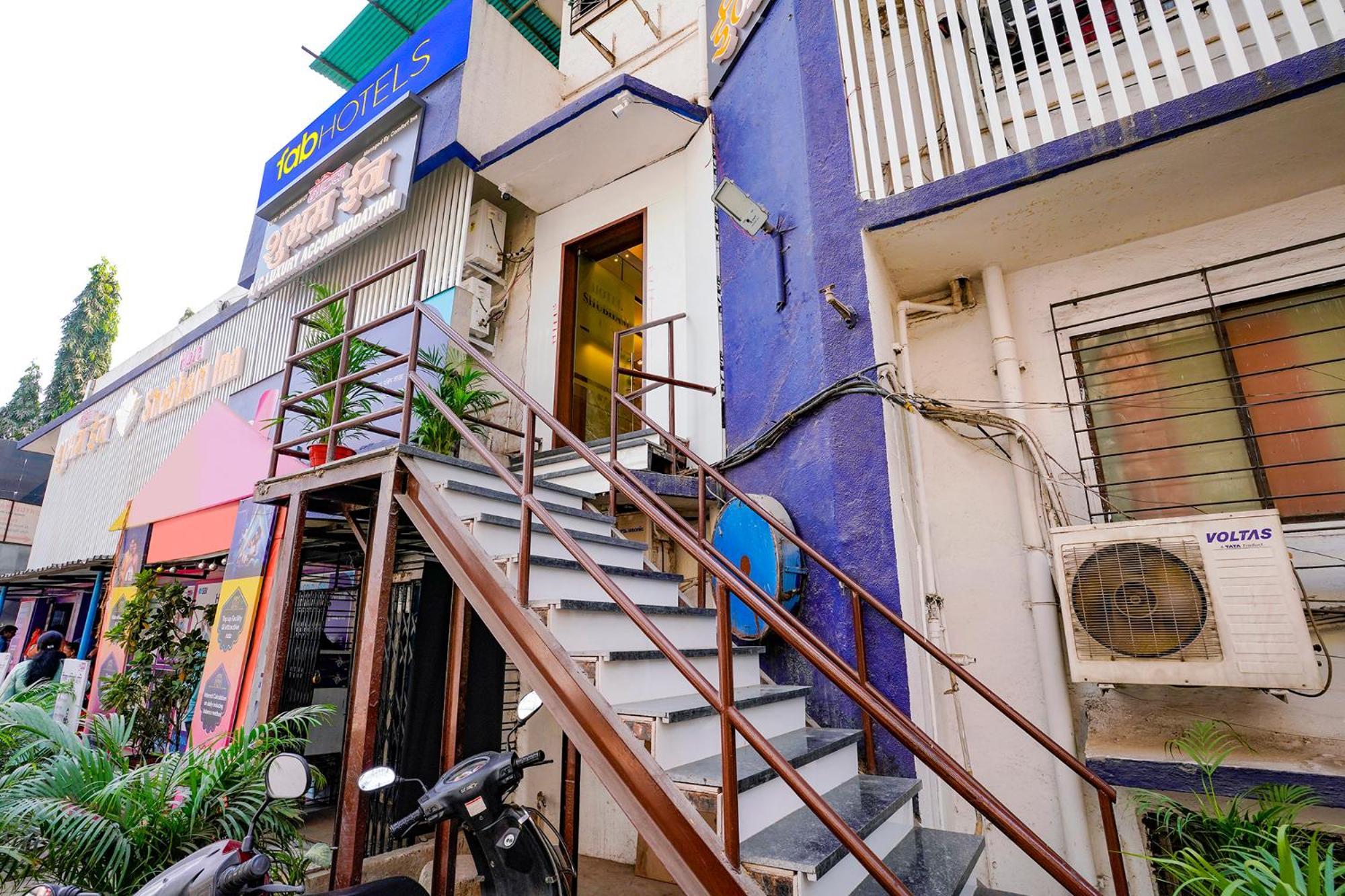 Fabhotel Shubham Inn - Nr Jain Mandir, Bhandup West — Photos 3